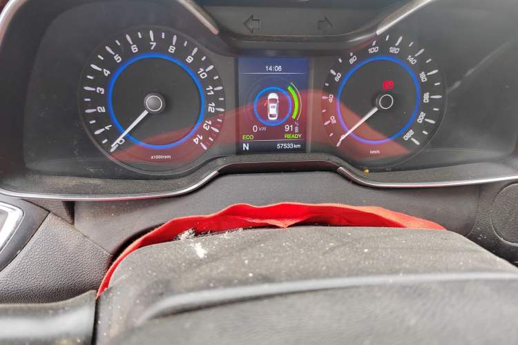 Used Chery New Energy Arrizo 5e 2017 Smart Edition Odometer Close Up