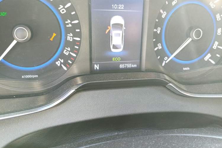 Used Chery New Energy Arrizo 5e 2017 Smart Edition Odometer Close Up