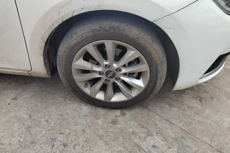 Used Chery New Energy Arrizo 5e 2017 Smart Edition Right Front Wheel Hub