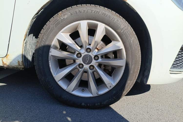 Used Chery New Energy Arrizo 5e 2017 Smart Edition Right Front Wheel Hub