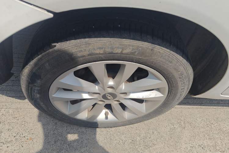 Used Chery New Energy Arrizo 5e 2017 Smart Edition Right Rear Wheel Hub