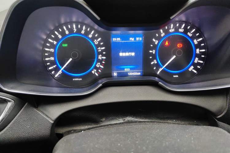 Used Chery New Energy Arrizo 5e 2017 Smart Edition Odometer Close Up