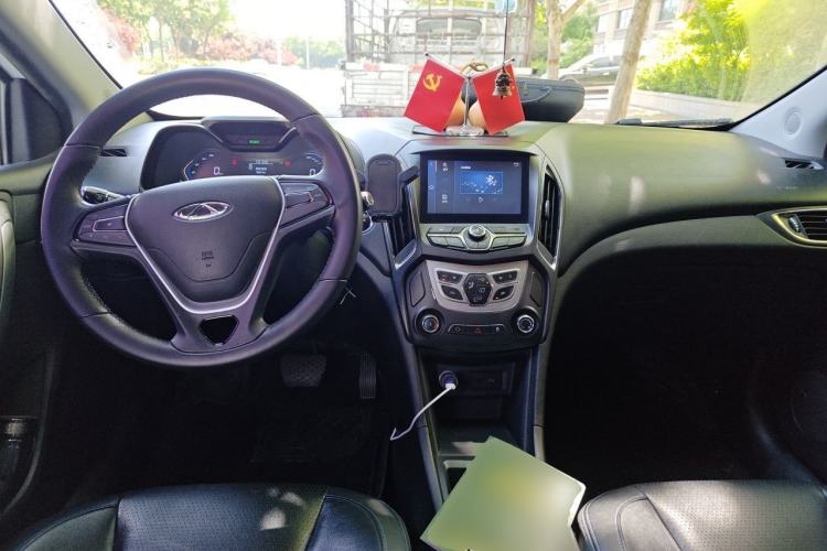 Used Chery New Energy Arrizo 5e 2018 450 ZhiShang Edition Center Console