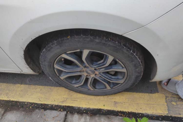 Used Chery New Energy Arrizo 5e 2018 450 ZhiShang Edition Right Front Wheel Hub