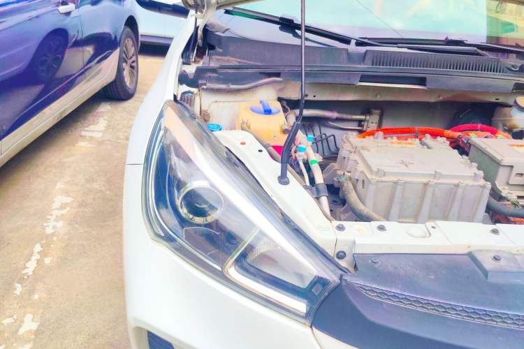 Used Chery New Energy Arrizo e 2019 Comfort Edition Engine Bay Right