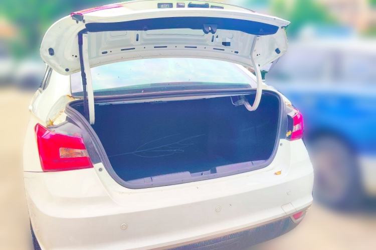 Used Chery New Energy Arrizo e 2019 Comfort Edition Trunk