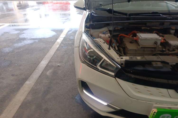 Used Chery New Energy Arrizo e 2020 Travel Edition Engine Bay Right