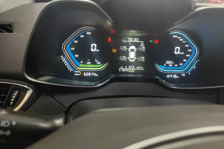 Used Chery New Energy Arrizo e 2020 Travel Edition Plus Odometer Close Up