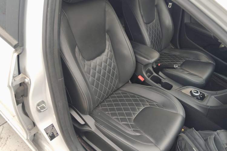 Used Chery New Energy Arrizo e 2020 Travel Edition Plus Right Front Seat