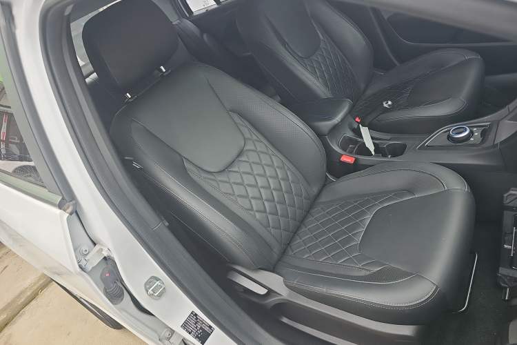 Used Chery New Energy Arrizo e 2023 Travel Edition Right Front Seat