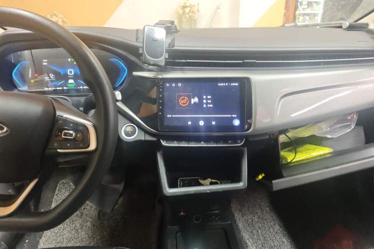 Used Chery New Energy Arrizo e 2024 405km Travel Edition Audio And AC Panel