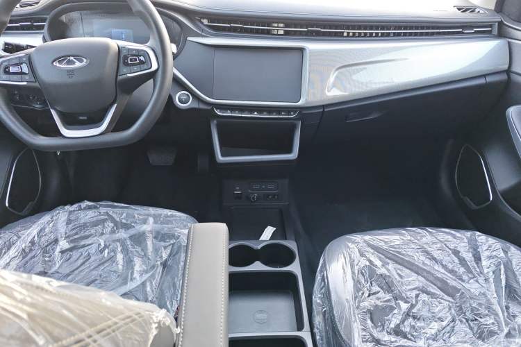 Used Chery New Energy Arrizo e 2024 455km Travel Edition Audio And AC Panel