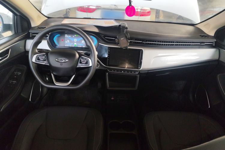 Used Chery New Energy Arrizo e 2024 405km Travel Edition Center Console