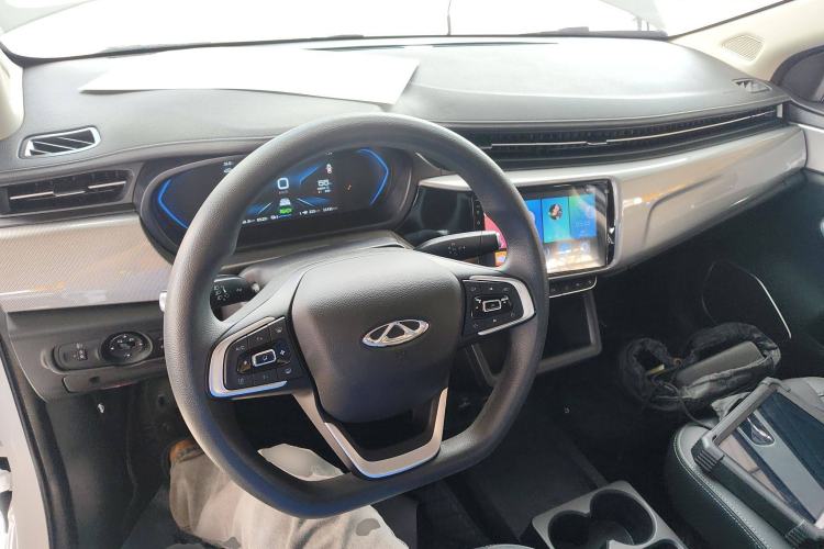 Used Chery New Energy Arrizo e 2024 405km Travel Edition Center Console
