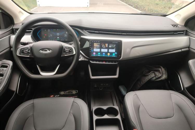 Used Chery New Energy Arrizo e 2024 405km Travel Edition Center Console