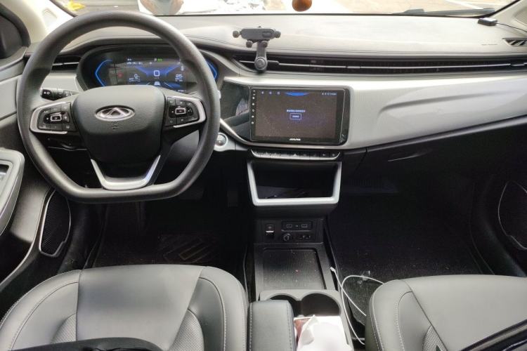 Used Chery New Energy Arrizo e 2024 405km Travel Edition Center Console