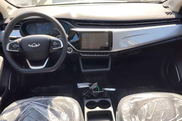 Used Chery New Energy Arrizo e 2024 405km Travel Edition Center Console