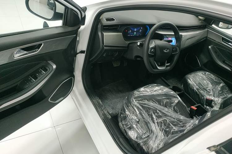 Used Chery New Energy Arrizo e 2024 405km Travel Edition Driver Seat