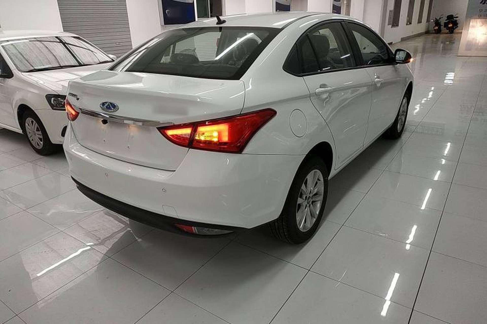 Used Chery New Energy Arrizo e 2024 405km Travel Edition Exterior 5