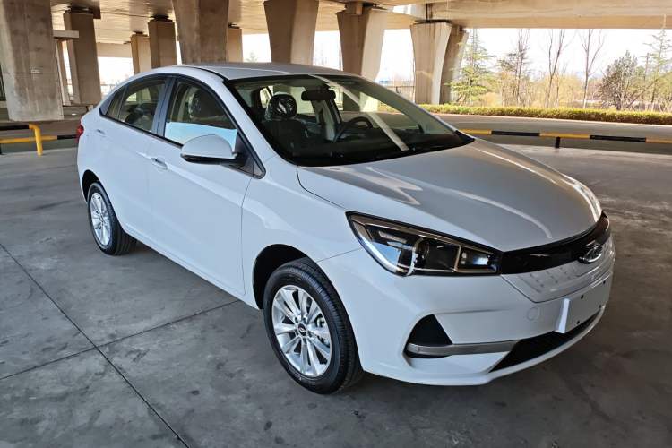 Used Chery New Energy Arrizo e 2024 405km Travel Edition Front Right 45 Deg