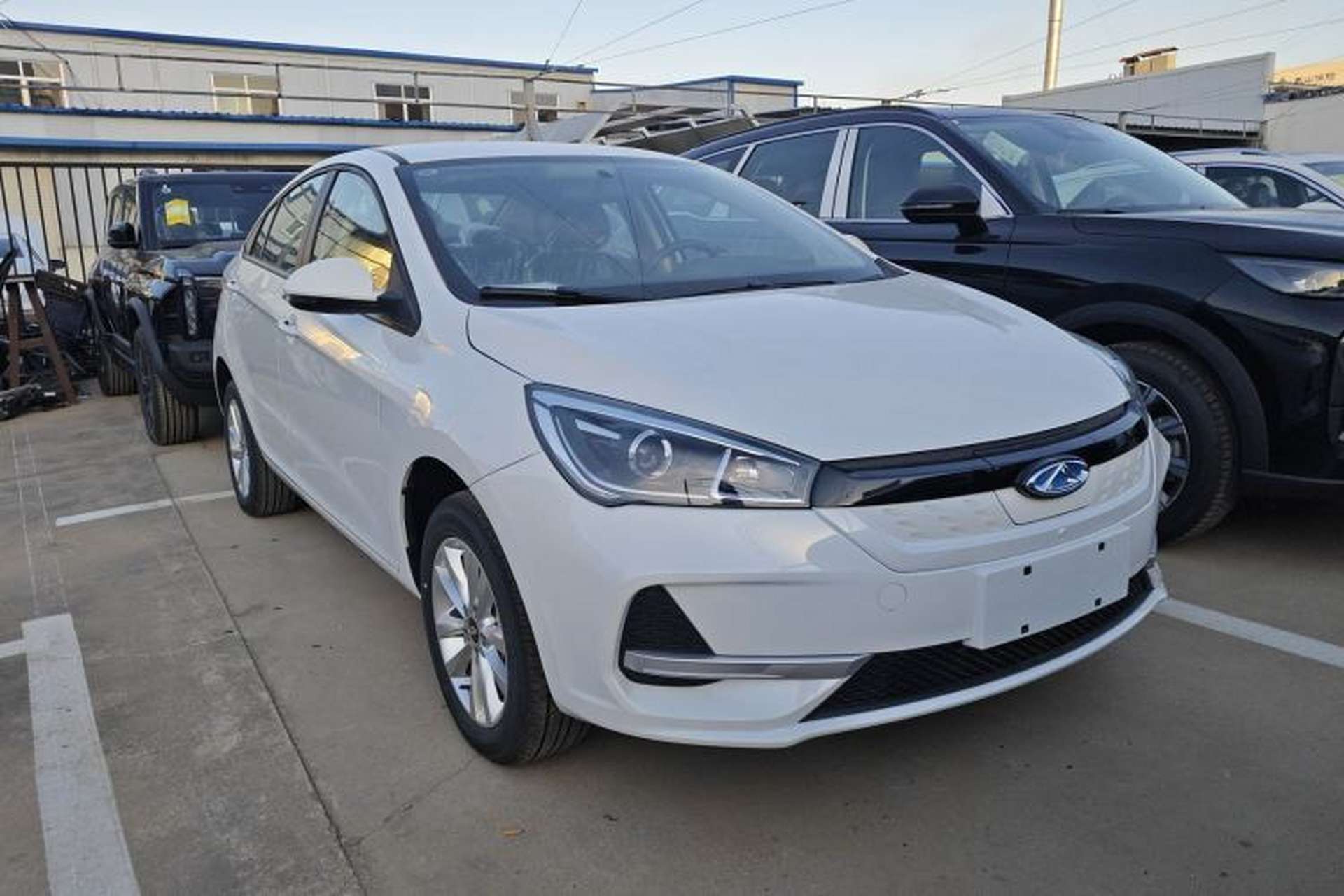 Used Chery New Energy Arrizo e 2024 455km Travel Edition Front Right 45 Deg