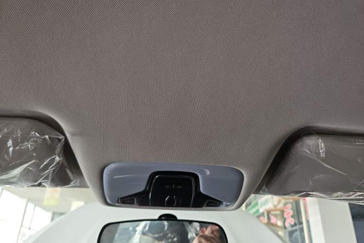 Used Chery New Energy Arrizo e 2024 405km Travel Edition Headliner