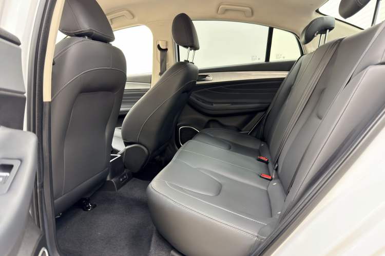 Used Chery New Energy Arrizo e 2024 405km Travel Edition Interior 6