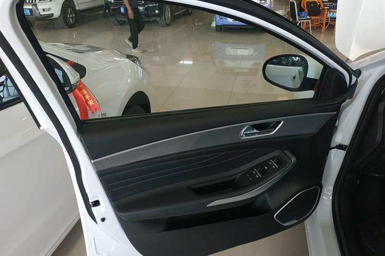 Used Chery New Energy Arrizo e 2024 405km Travel Edition Interior 7