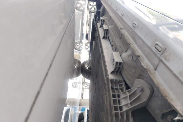 Used Chery New Energy Arrizo e 2024 405km Travel Edition Left Side Sill