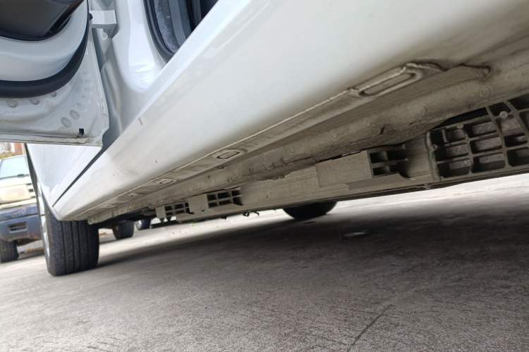 Used Chery New Energy Arrizo e 2024 405km Travel Edition Left Side Sill