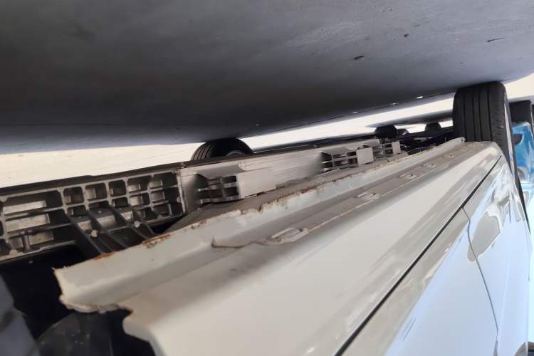 Used Chery New Energy Arrizo e 2024 405km Travel Edition Left Side Sill