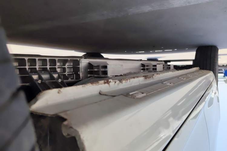 Used Chery New Energy Arrizo e 2024 405km Travel Edition Left Side Sill