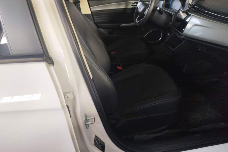 Used Chery New Energy Arrizo e 2024 405km Travel Edition Right Front Seat