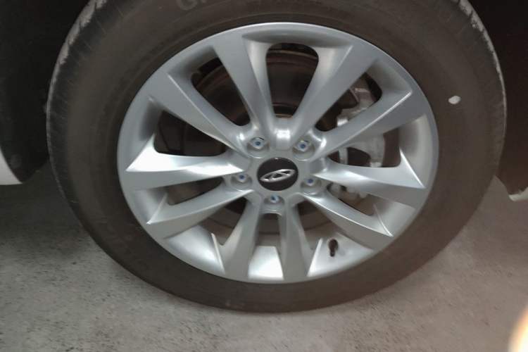 Used Chery New Energy Arrizo e 2024 405km Travel Edition Right Front Wheel Hub