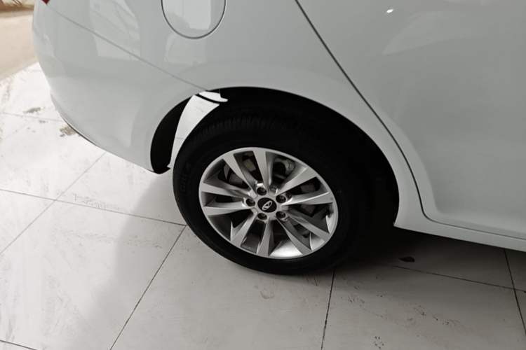 Used Chery New Energy Arrizo e 2024 405km Travel Edition Right Rear Wheel Hub