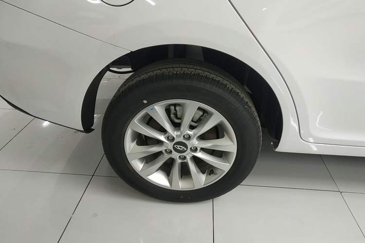 Used Chery New Energy Arrizo e 2024 405km Travel Edition Right Rear Wheel Hub