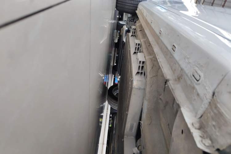 Used Chery New Energy Arrizo e 2024 405km Travel Edition Right Side Sill