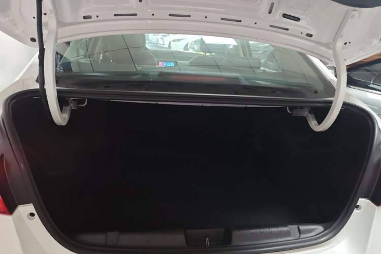 Used Chery New Energy Arrizo e 2024 405km Travel Edition Trunk
