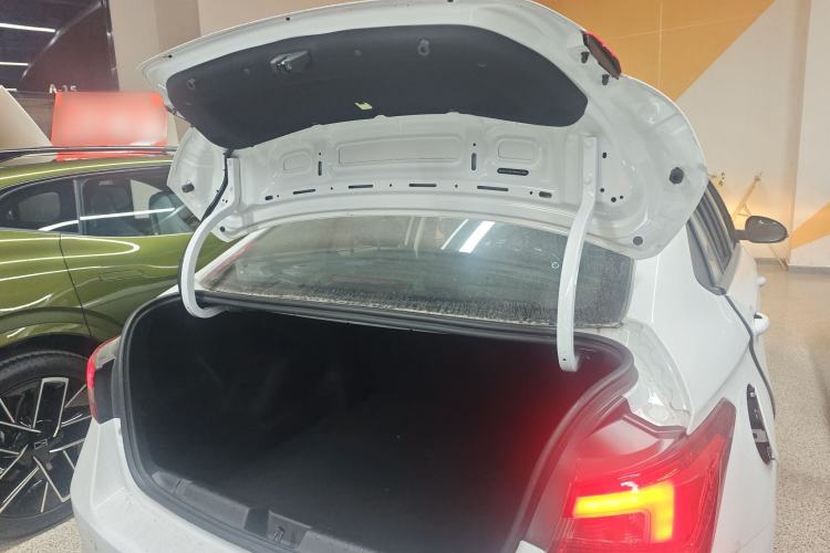 Used Chery New Energy Arrizo e 2024 405km Travel Edition Trunk