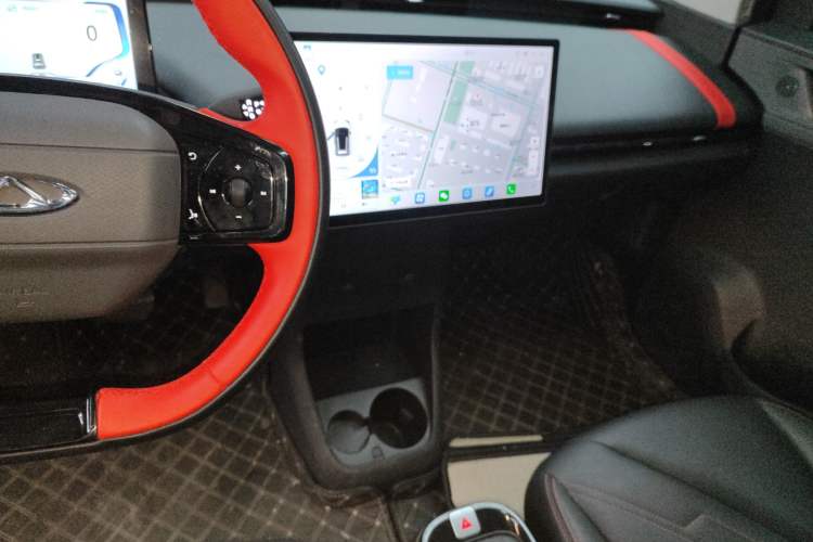 Used Chery New Energy Boundless Pro 2022 301km LingShou Edition Lithium Iron Phosphate Audio And AC Panel