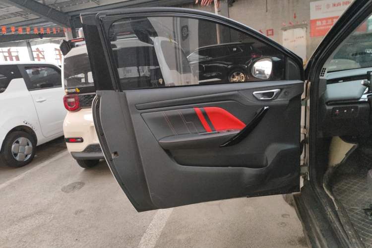 Used Chery New Energy Boundless Pro 2022 301km LingShou Edition Lithium Iron Phosphate Left Front Door Interior