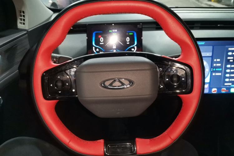 Used Chery New Energy Boundless Pro 2022 301km LingShou Edition Lithium Iron Phosphate Steering Wheel