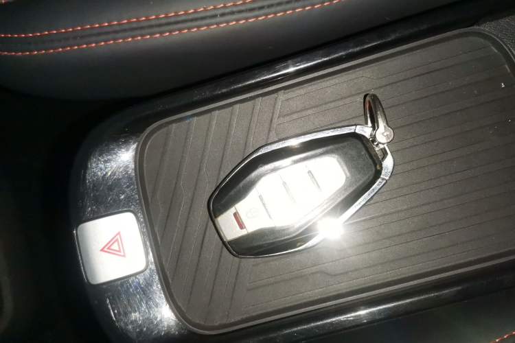 Used Chery New Energy Boundless Pro 2022 301km LingShou Edition Lithium Iron Phosphate Vehicle Key