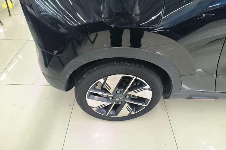 Used Chery New Energy Boundless Pro 2022 301km LingShou Edition Lithium Iron Phosphate Right Rear Wheel Hub