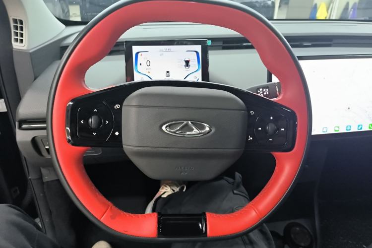 Used Chery New Energy Boundless Pro 2022 301km LingShou Edition Lithium Iron Phosphate Steering Wheel