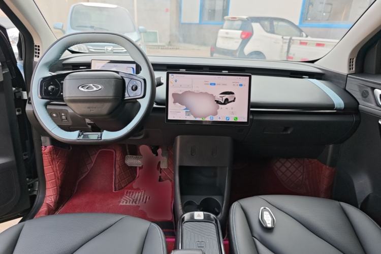 Used Chery New Energy Boundless Pro 2022 301km "Divine Beast" Version Lithium NMC Center Console