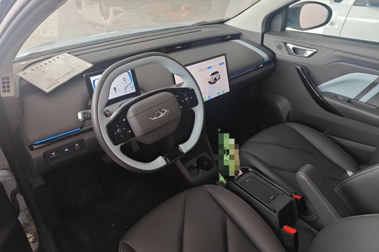 Used Chery New Energy Boundless Pro 2022 408 km Range Shenshou Version Lithium-Ion Battery Center Console