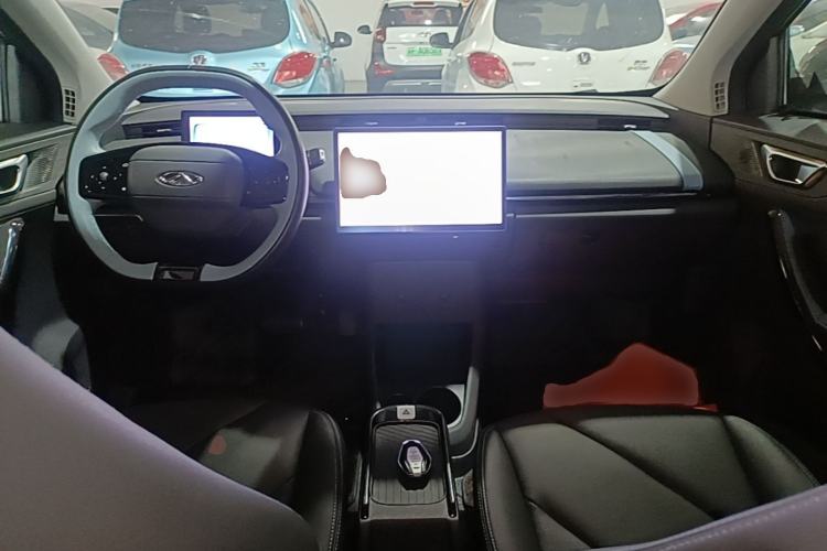 Used Chery New Energy Boundless Pro 2022 301km "Divine Beast" Version with Lithium Iron Phosphate Center Console