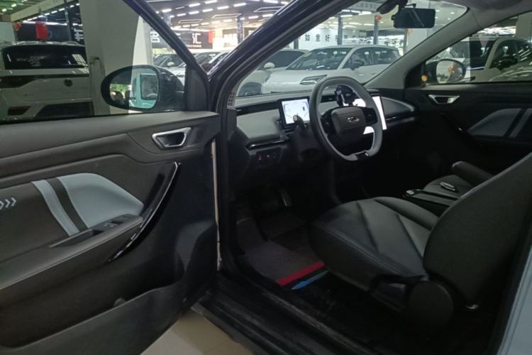 Used Chery New Energy Boundless Pro 2022 301km LingShou Edition Lithium Iron Phosphate Driver Seat