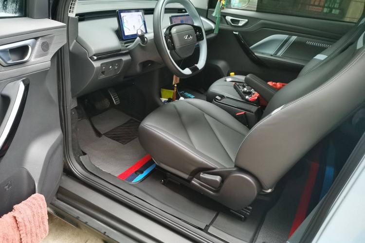 Used Chery New Energy Boundless Pro 2022 301km LingShou Edition Lithium Iron Phosphate Driver Seat